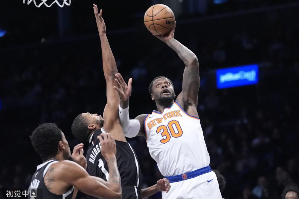 掌握在他自 掌握在他自