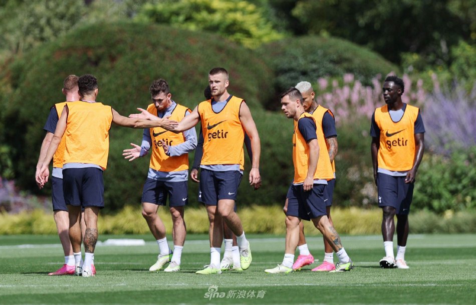 他们面临着 他们面临着