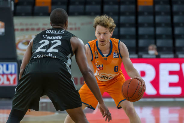 效力期间因 效力期间因