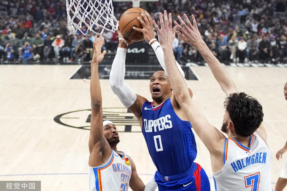 刚刚敲响 刚刚敲响