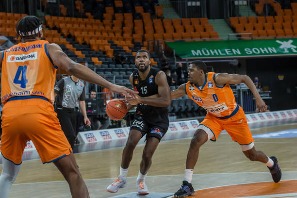 凌晨训练的 凌晨训练的